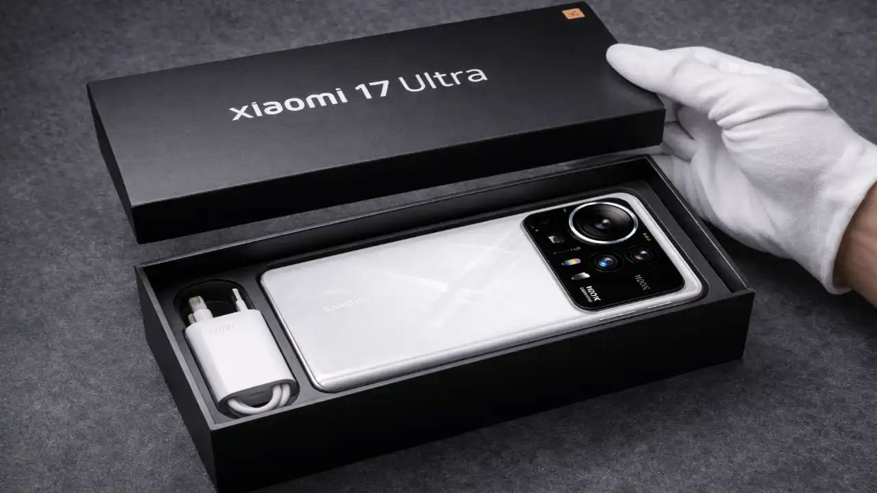 aomi 17 Ultra स्मार्टफोन का बॉक्स अनबॉक्सिंग और अंदर के एक्सेसरीज़